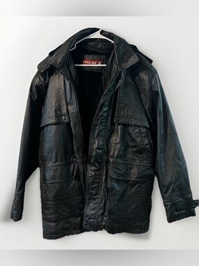Phase 2 Black Leather Men's Bomber-Style Jacket